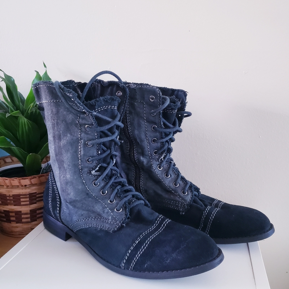 Men's NWT Jump Warsaw Distressed  Boots - size 41
